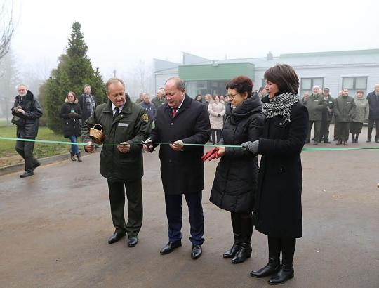 Dubravos EMMU medelyne - didžiausias šalyje miško sodmenų sandėlis-šaldytuvas